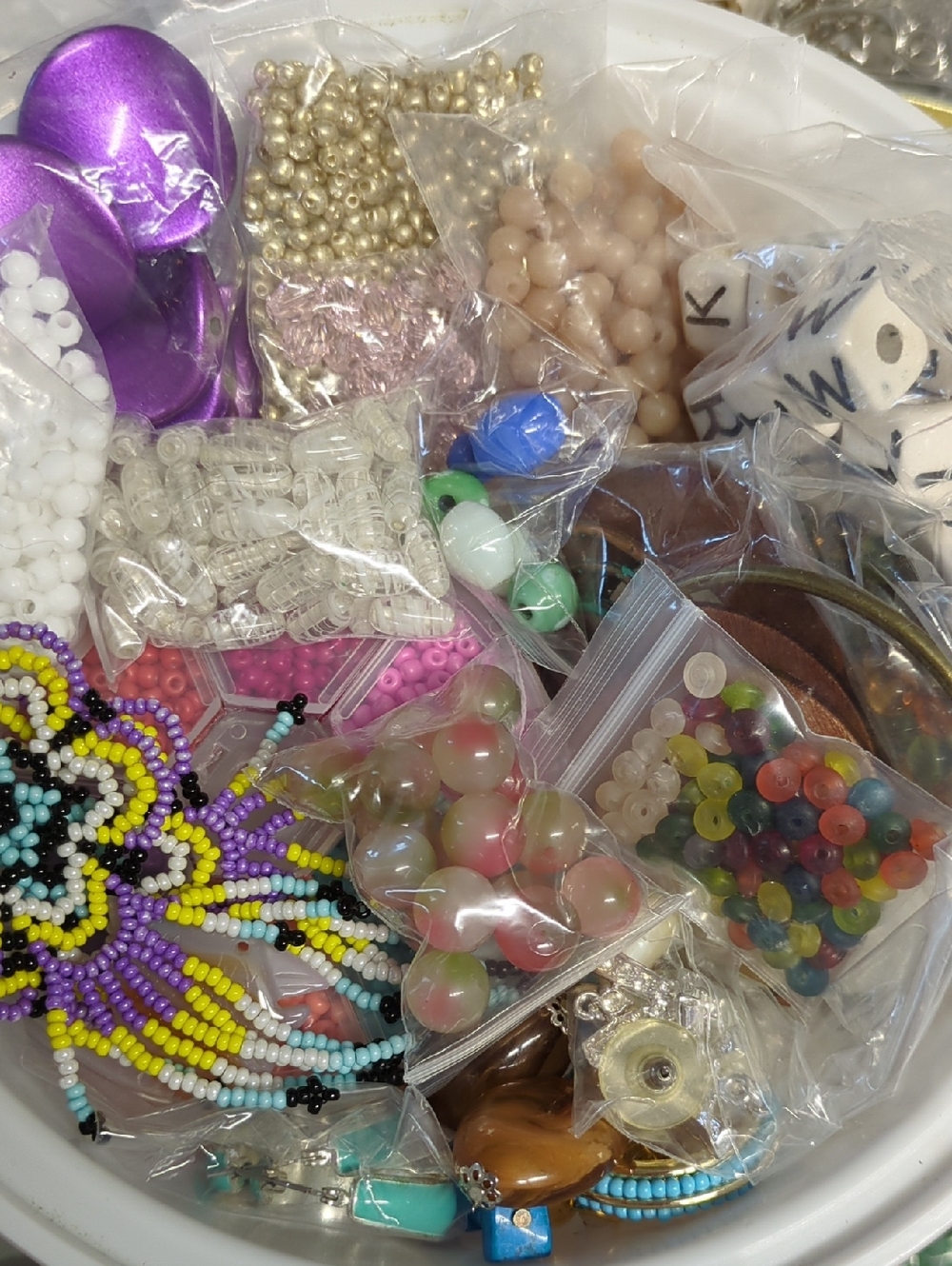 🎂Q11 Assorted Beads and Jewelry-Making Pieces and Earrings